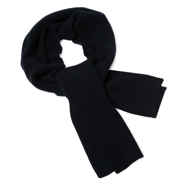 Barkers 100% Merino Scarf - Image 4