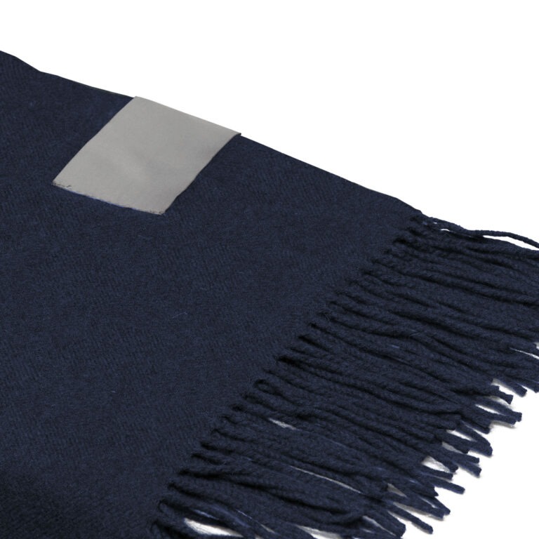 Mt Lodge Merino Blanket - Image 4
