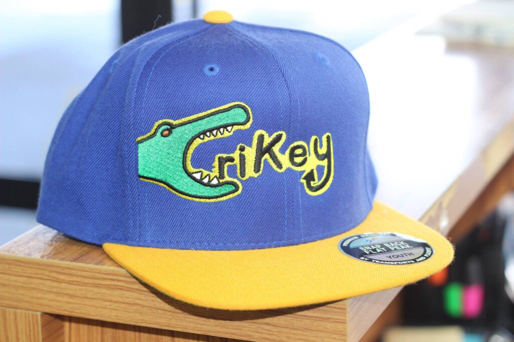 custom embroidered snap back flat peak cap